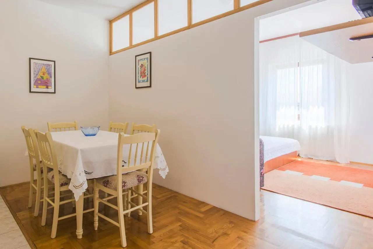 Apartment Sandra 0*, Pula Croatia